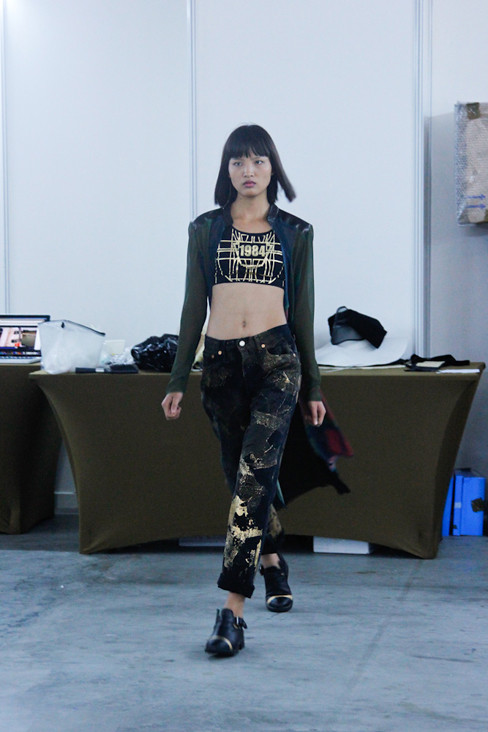 Chà Mi để mặt mộc đến tham gia casting