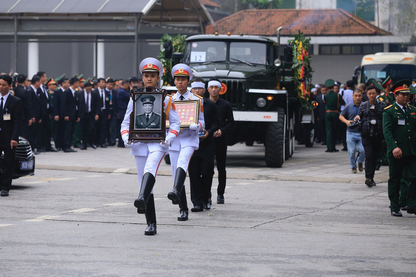 Lễ an táng nguyên Chủ tịch nước Lê Đức Anh ảnh 92