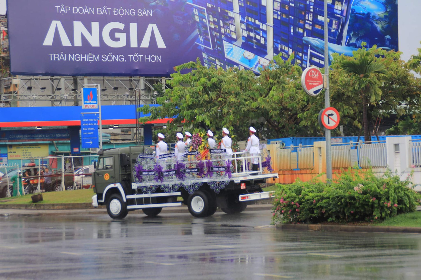 Lễ an táng nguyên Chủ tịch nước Lê Đức Anh ảnh 35