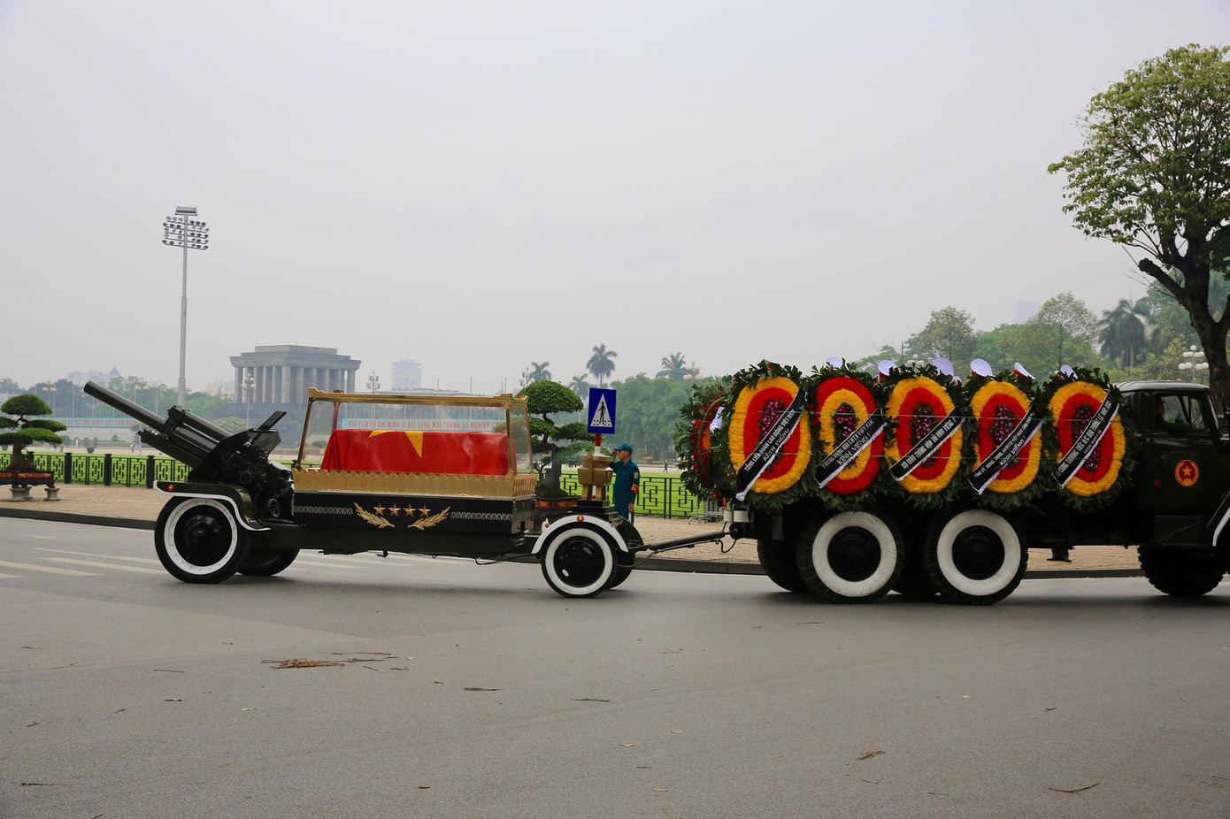 Lễ an táng nguyên Chủ tịch nước Lê Đức Anh ảnh 81