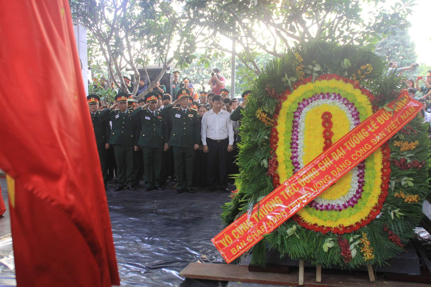 Lễ an táng nguyên Chủ tịch nước Lê Đức Anh ảnh 7