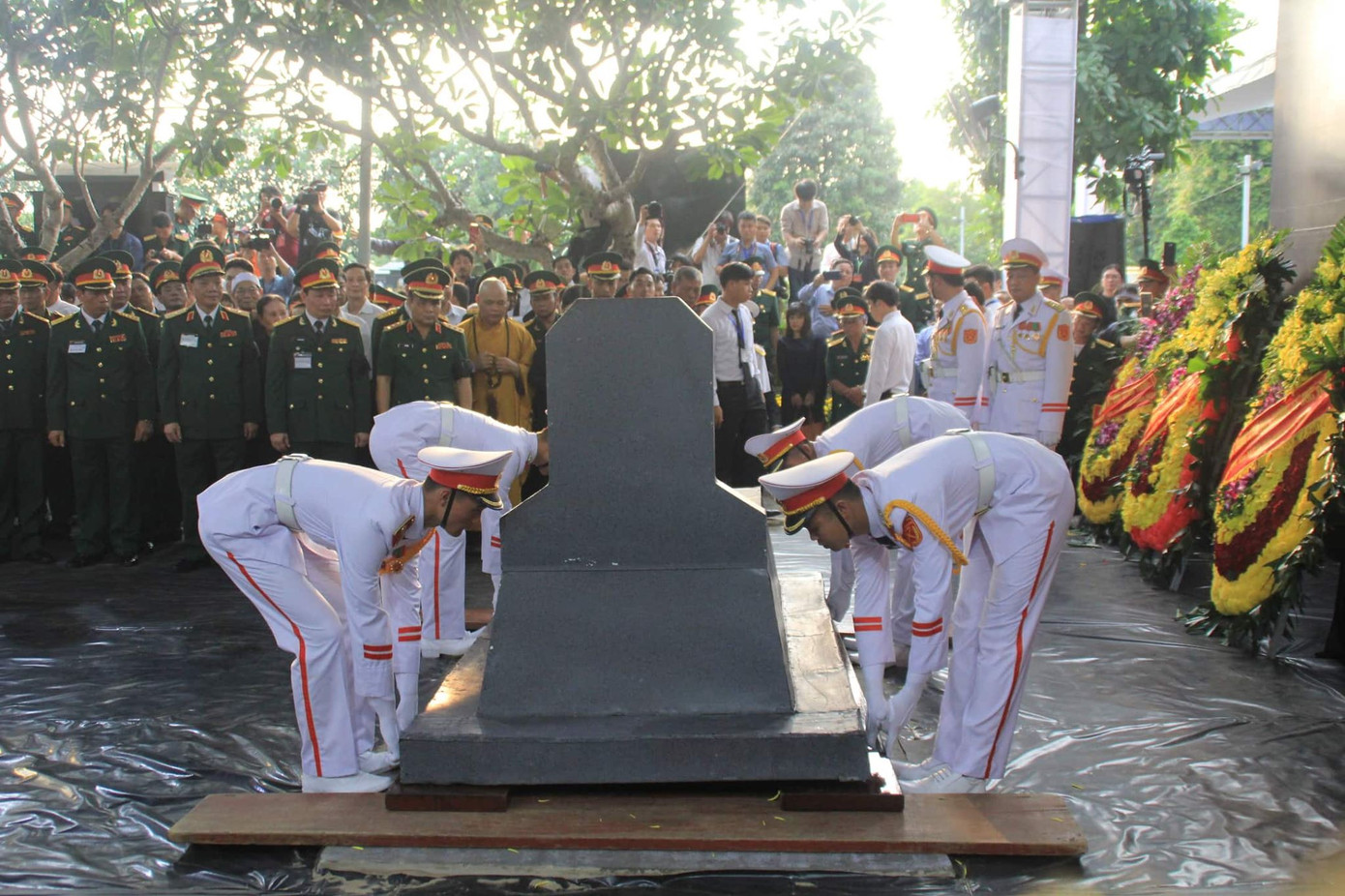 Lễ an táng nguyên Chủ tịch nước Lê Đức Anh ảnh 8