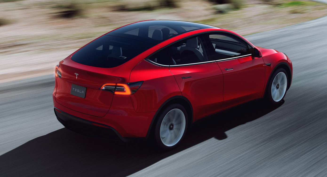 Tesla vươn lên vị trí số 1 về doanh số bán xe hạng sang tại Mỹ.