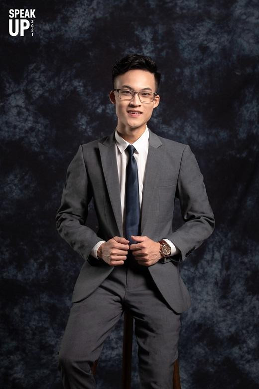 Lê Trúc gây ấn tượng với nụ cười tỏa nắng cùng lối dẫn tự nhiên Lê Trúc gây ấn tượng với nụ cười tỏa nắng cùng lối dẫn tự nhiên