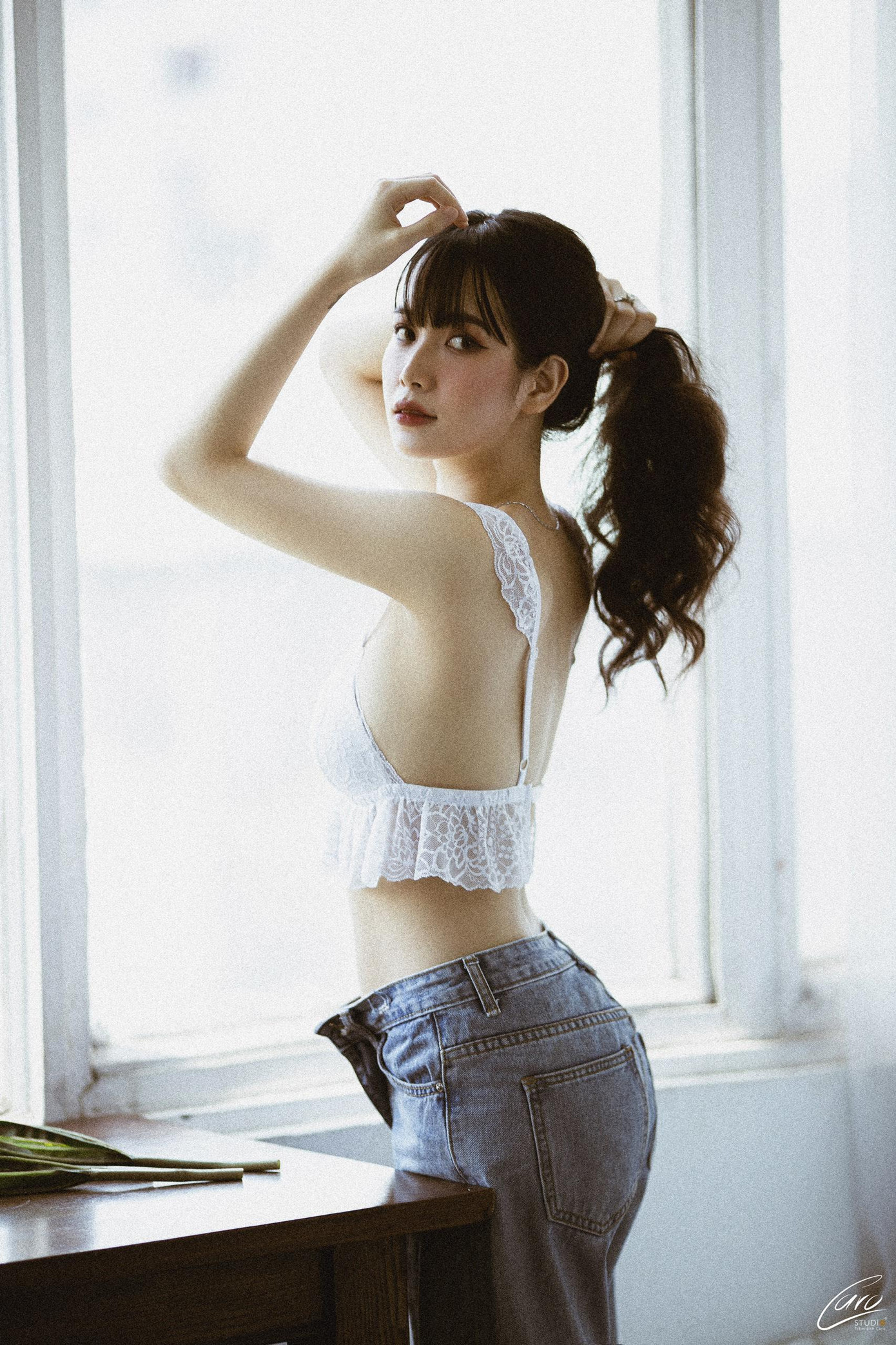 Vân Anh sở hữu chiều cao 1m63 với số đo 3 vòng hoàn hảo 90-57-95. Vân Anh sở hữu chiều cao 1m63 với số đo 3 vòng hoàn hảo 90-57-95.