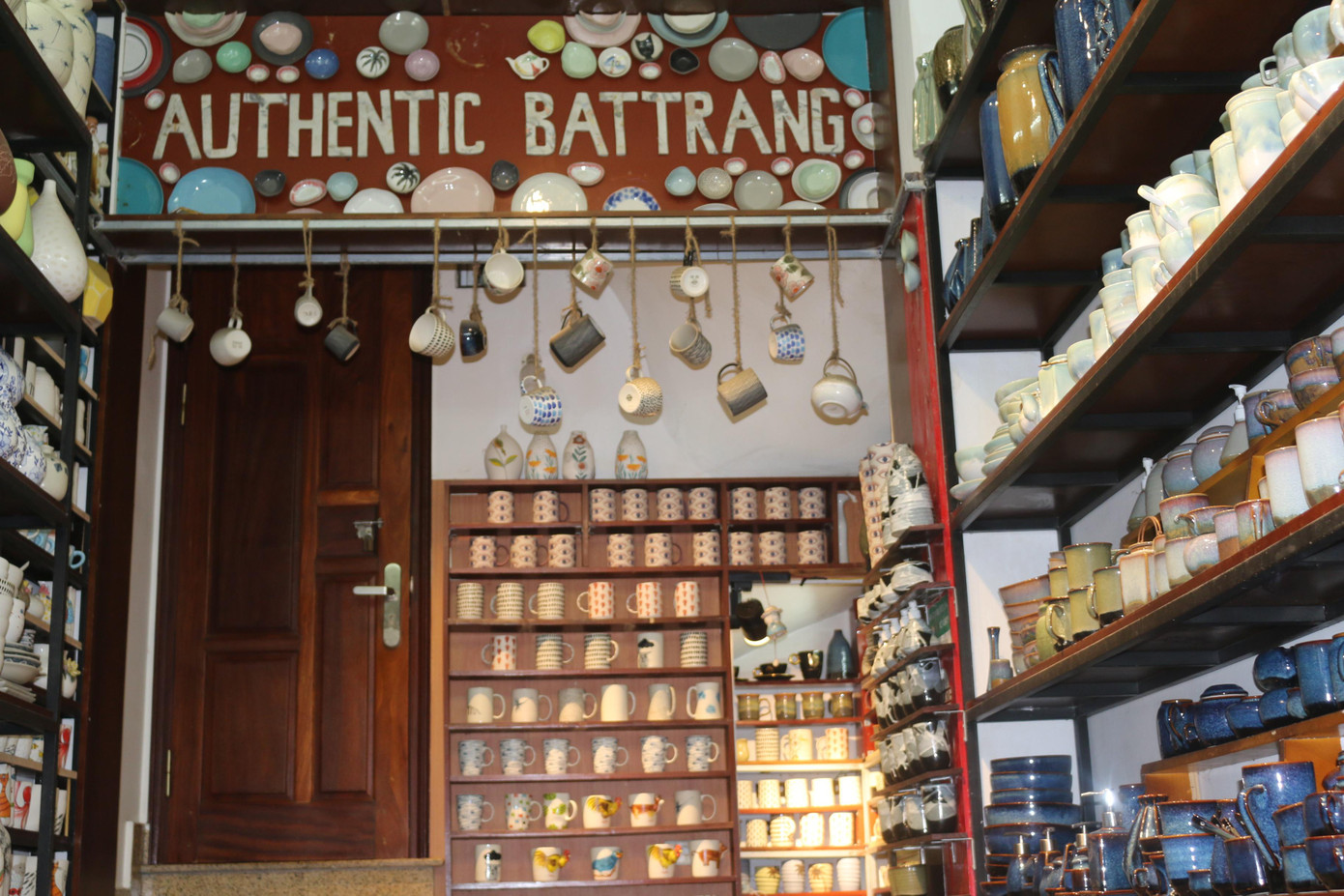 Cửa hàng Authentic Bát Tràng số 62 Hàng Hòm, Hoàn Kiếm, Hà Nội Cửa hàng Authentic Bát Tràng số 62 Hàng Hòm, Hoàn Kiếm, Hà Nội