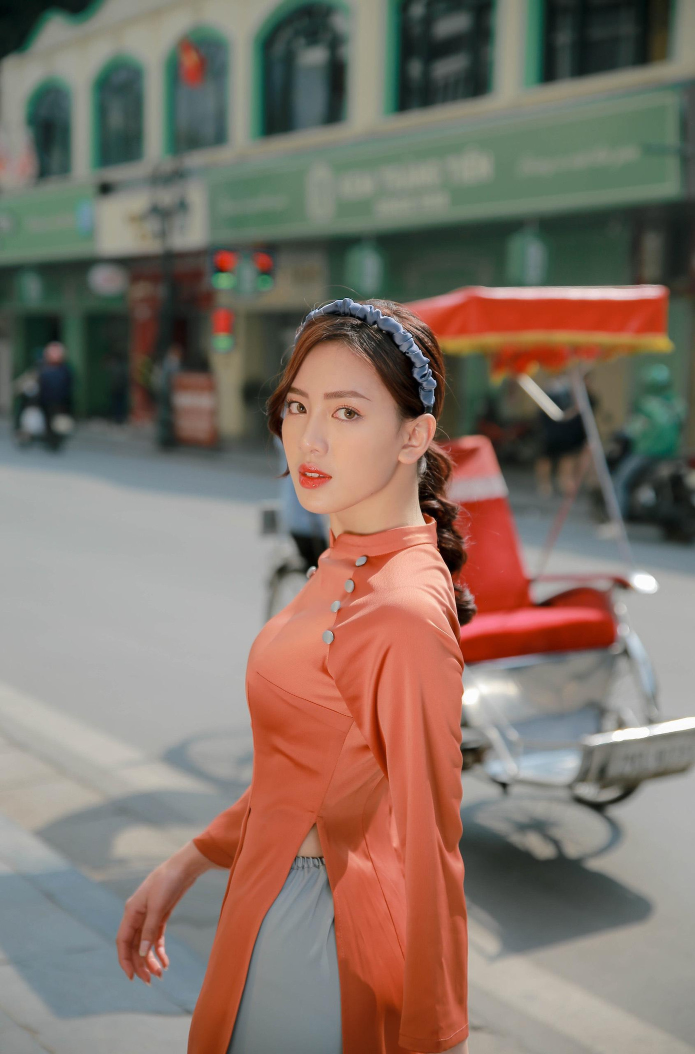 Công việc Lễ tân vẫn chưa được nhìn nhận đúng qua "lăng kính" của nhiều người.