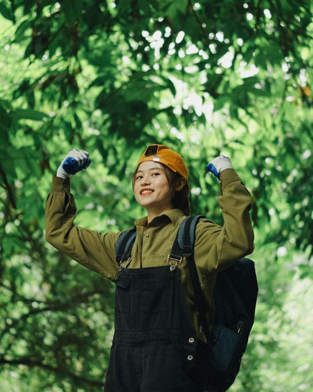 Nguyễn Hải Yến (Yến Canvas) - cô nàng Tiktoker theo đuổi phong cách thôn quê bình dị, gần gũi. Nguyễn Hải Yến (Yến Canvas) - cô nàng Tiktoker theo đuổi phong cách thôn quê bình dị, gần gũi.