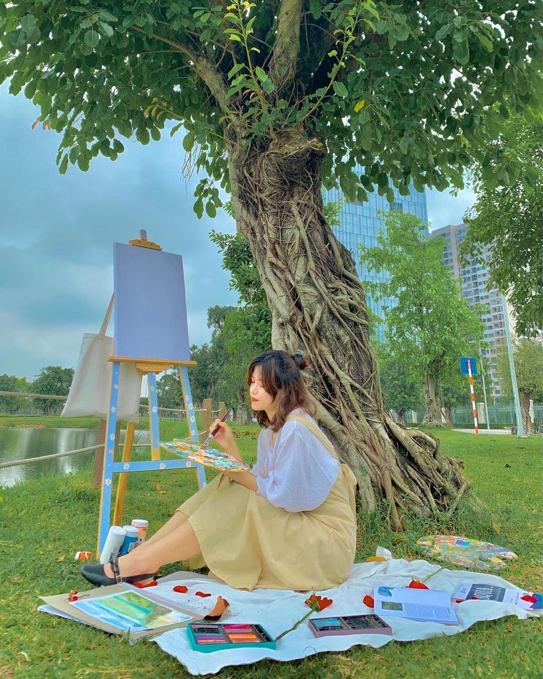 Trước khi được biết đến rộng rãi như một Tiktoker yêu thiên nhiên, Hải Yến từng là một họa sĩ tự do tại Hà Nội. Trước khi được biết đến rộng rãi như một Tiktoker yêu thiên nhiên, Hải Yến từng là một họa sĩ tự do tại Hà Nội.