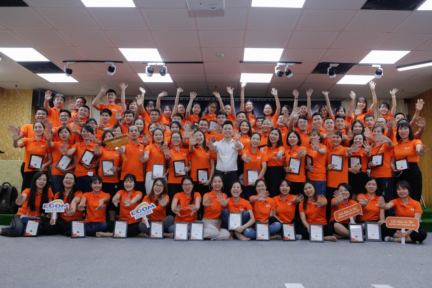 Một lớp học shopee của anh Chính