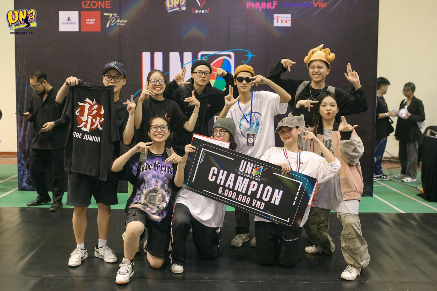 CGDC đến từ trường THPT Cầu Giấy đã giành được ngôi vị cao nhất CGDC đến từ trường THPT Cầu Giấy đã giành được ngôi vị cao nhất