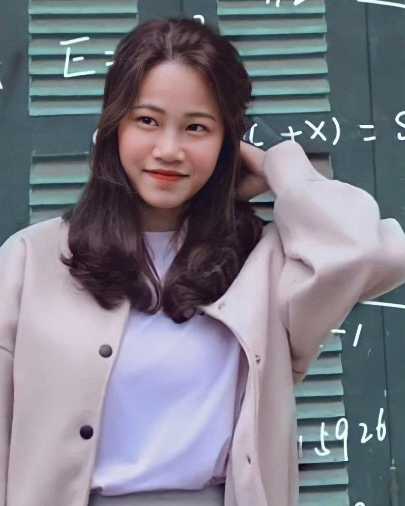 Thùy Linh - sinh viên năm cuối trường Đại học Sư phạm Hà Nội
