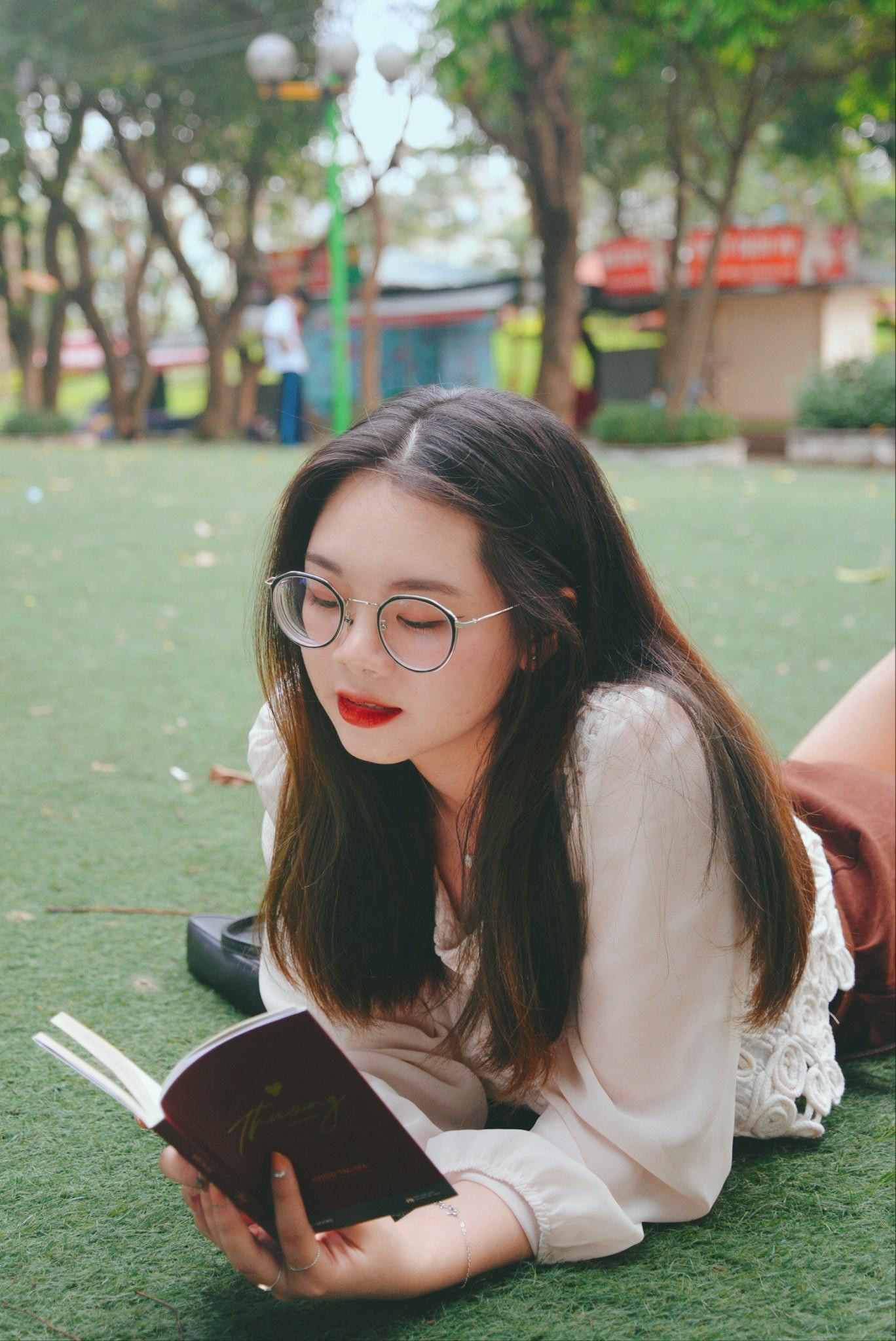 Dưa từng tham gia nhiều cuộc thi về sáng tác thơ, văn và đã gặt hát được một số giải thưởng nhỏ.