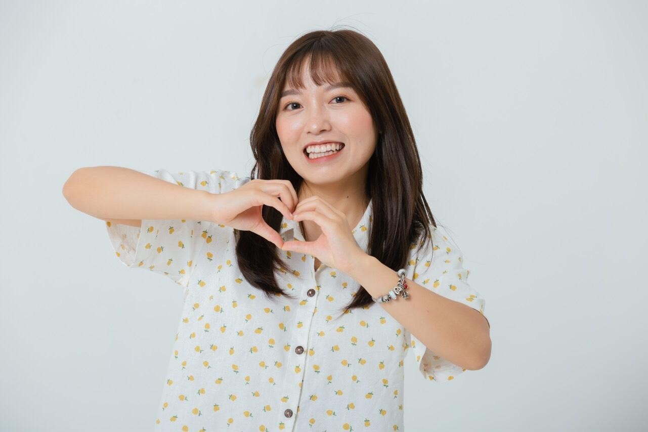 Cô nàng Nguyễn Khánh Linh - nickname Pít Ham Ăn. Cô nàng Nguyễn Khánh Linh - nickname Pít Ham Ăn.