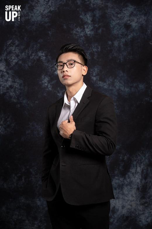 Gây ấn tượng với phong cách dẫn độc đáo, sức trẻ và nguồn năng lượng dồi dào, Quang Hưng là một trong những đối thủ "đáng gờm" của cuộc thi năm nay. Gây ấn tượng với phong cách dẫn độc đáo, sức trẻ và nguồn năng lượng dồi dào, Quang Hưng là một trong những đối thủ "đáng gờm" của cuộc thi năm nay.