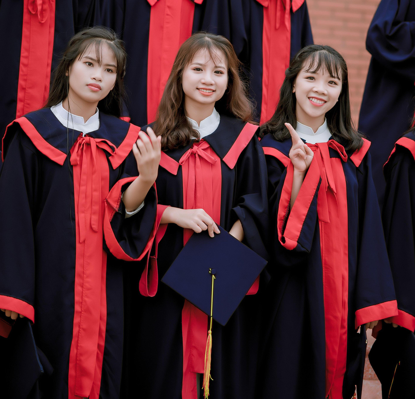 Hồng Ngọc (ở giữa) đam mê với nghề biên phiên dịch qua 1 buổi workshop. Hồng Ngọc (ở giữa) đam mê với nghề biên phiên dịch qua 1 buổi workshop.