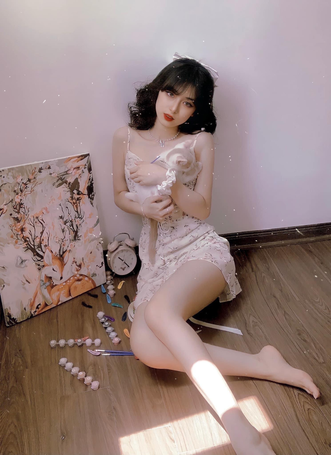 Không chỉ sở hữu nhan sắc và ngoại hình xinh đẹp, Trà My còn mang trong mình một trái tim ấm áp dành tình yêu thương đến động vật. Không chỉ sở hữu nhan sắc và ngoại hình xinh đẹp, Trà My còn mang trong mình một trái tim ấm áp dành tình yêu thương đến động vật.