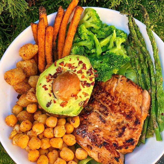 Mollica thường xuyên chia sẻ bữa ăn của mình lên trang cá nhân