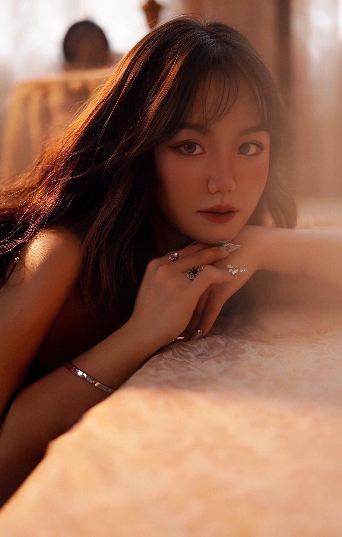 Trần Thu Ngân- 18 tuổi.