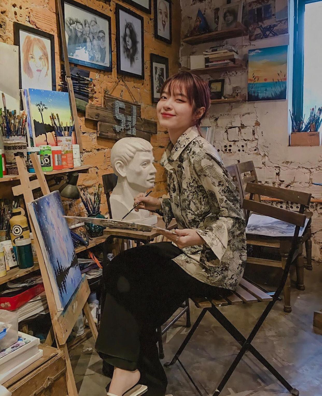 Linh Chi - sinh viên năm cuối trường Đại học Xây dựng