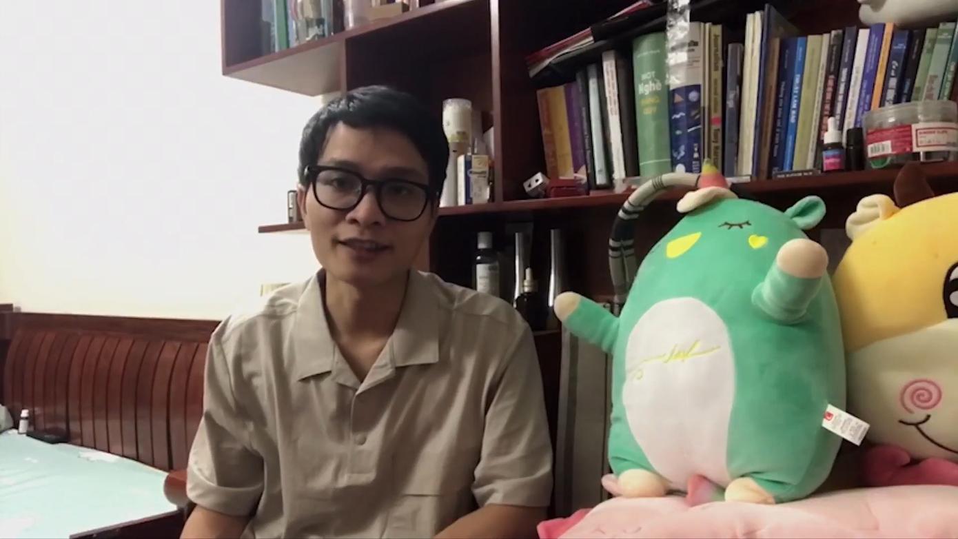 Thầy Lương Đông Sơn, cố vấn học tập lớp Quay phim truyền hình K41 là người chiến thắng Phi vụ S18.