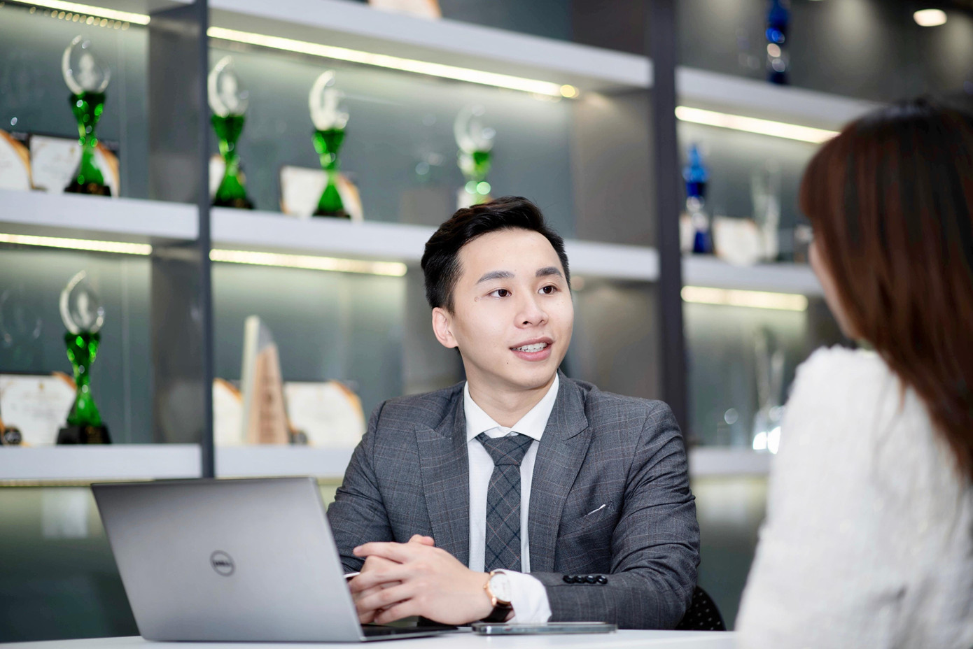 Dương nỗ lực mỗi ngày cho công việc, học tập và phát triển bản thân.