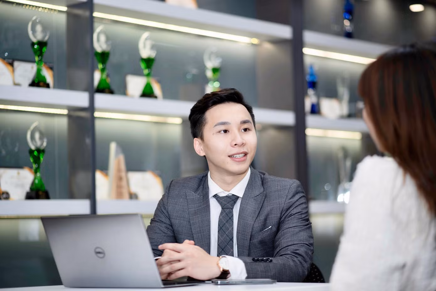 Dương nỗ lực mỗi ngày cho công việc, học tập và phát triển bản thân.