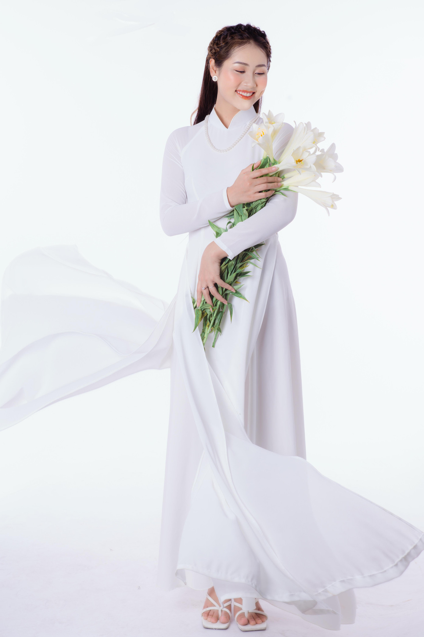 Mỗi mùa hoa Hà Nội, Linh đều muốn lưu giữ bằng những bộ ảnh tuyệt đẹp Mỗi mùa hoa Hà Nội, Linh đều muốn lưu giữ bằng những bộ ảnh tuyệt đẹp