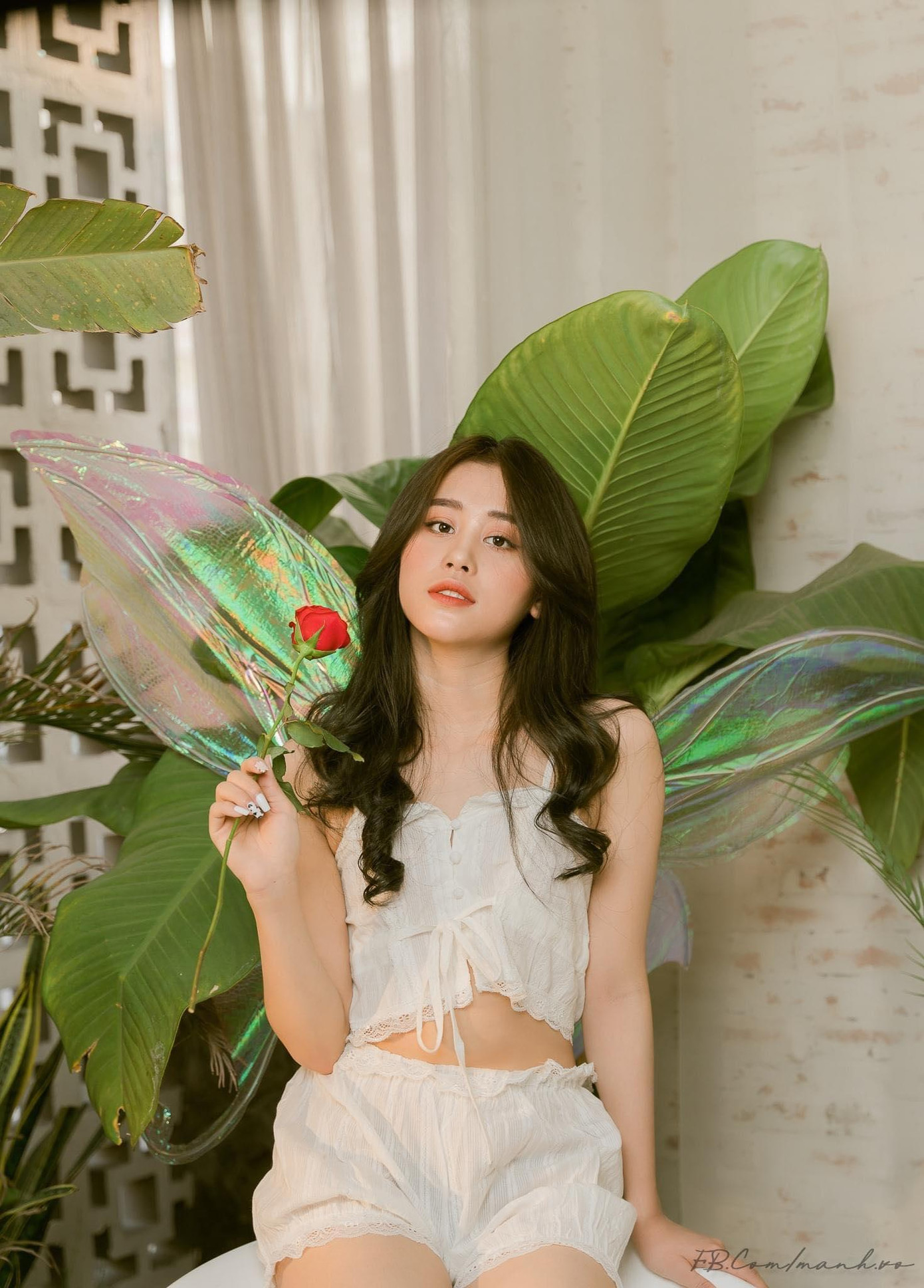 Không gò bó bản thân trong bất cứ phong cách nào, Bích Hằng muốn trở thành một người đa năng, có thể cân mọi hình tượng, từ trong sáng ngây thơ cho đến gợi cảm, quyến rũ