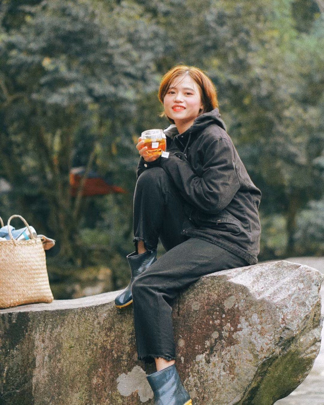 Yêu thiên nhiên và cảm thấy hạnh phúc khi hòa mình với thiên nhiên nên các sản phẩm của cô nàng trên Tiktok được đón nhận tích cực.