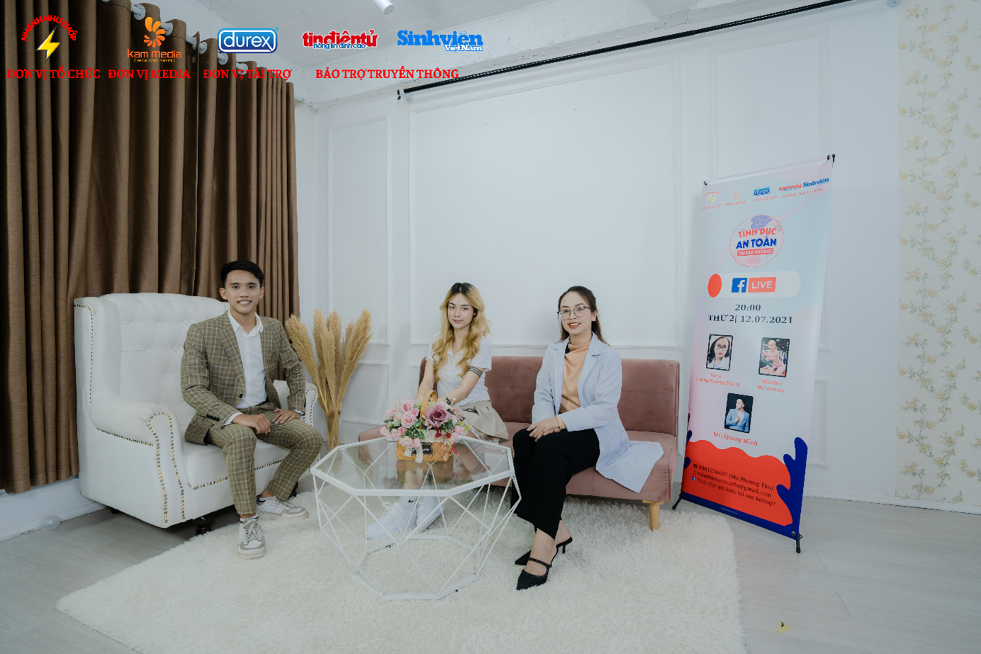 Dàn MC, khách mời trẻ cởi mở và nhiệt huyết.