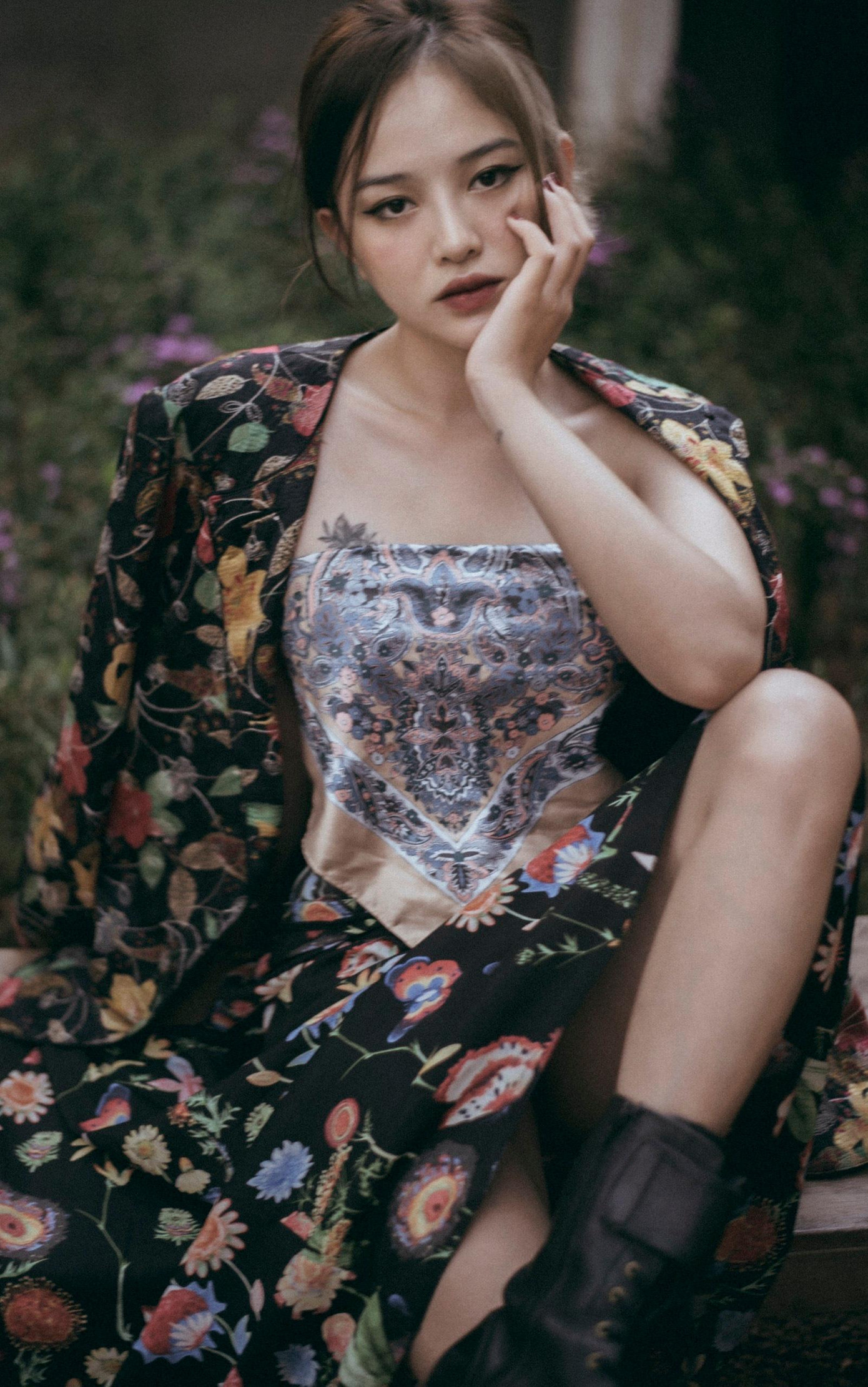 Cô đang là người mẫu ảnh tự do và là Makeup Artist.