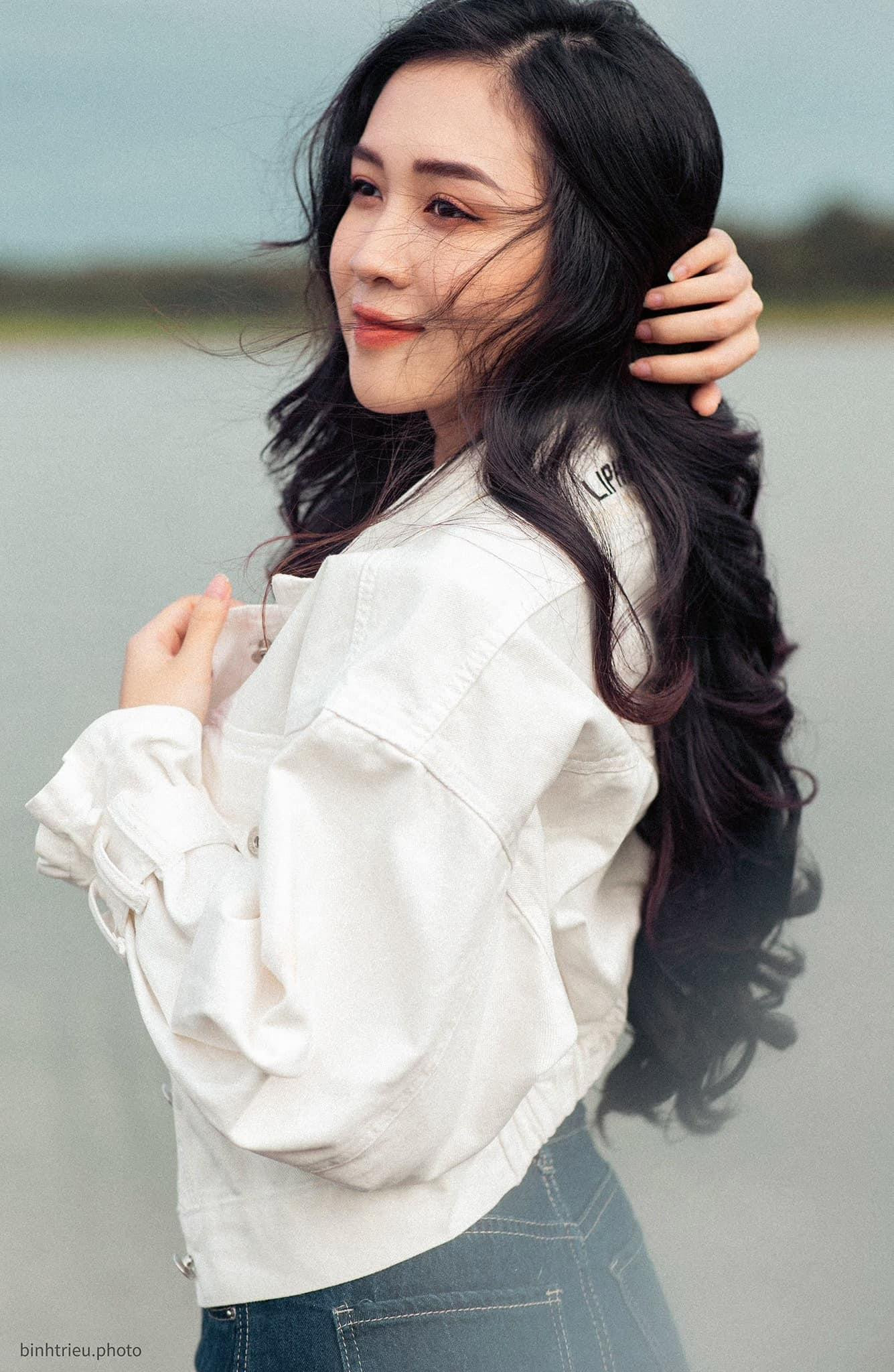 “Mỗi ngày trôi qua, mình vẫn không ngừng “huấn luyện” bản thân để hoàn thành tốt những mục tiêu và dự định mà mình ấp ủ bấy lâu". “Mỗi ngày trôi qua, mình vẫn không ngừng “huấn luyện” bản thân để hoàn thành tốt những mục tiêu và dự định mà mình ấp ủ bấy lâu".