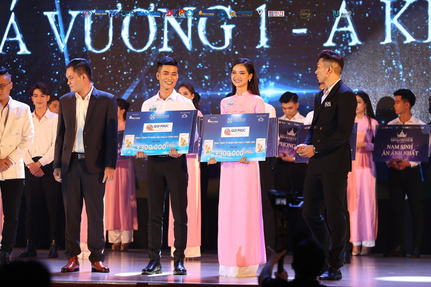 Á Vương 1 Trang Lưu Bảo Thắng và Á Khôi 1 Lưu Thanh Phương Á Vương 1 Trang Lưu Bảo Thắng và Á Khôi 1 Lưu Thanh Phương