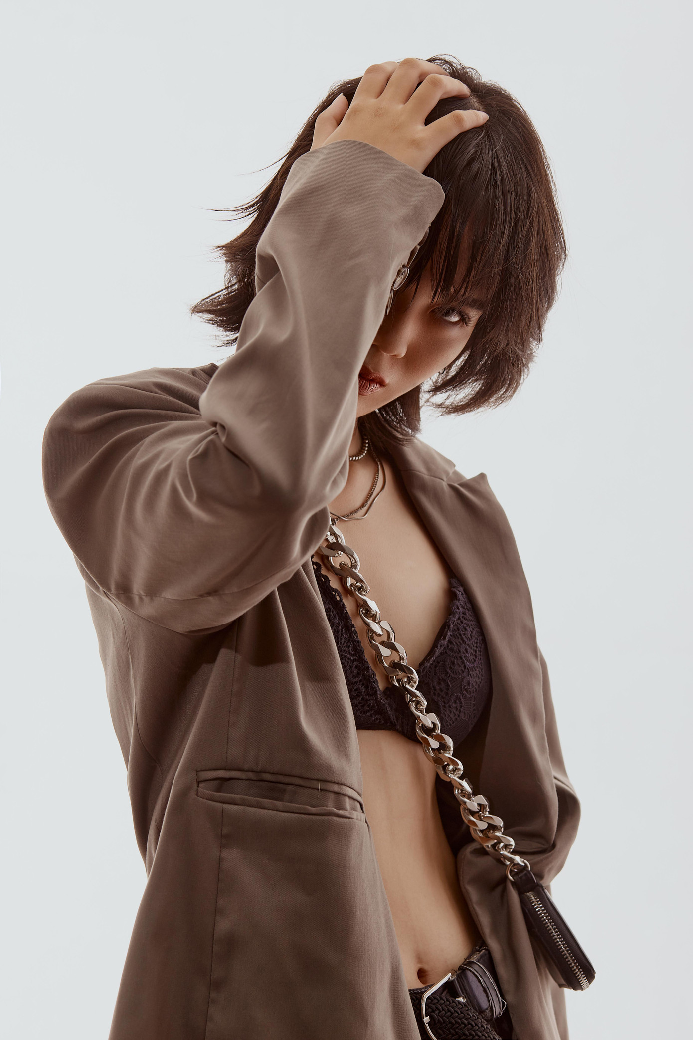 Đào Phương Nhi theo đuổi phong cách mạnh mẽ, cá tính. Đào Phương Nhi theo đuổi phong cách mạnh mẽ, cá tính.