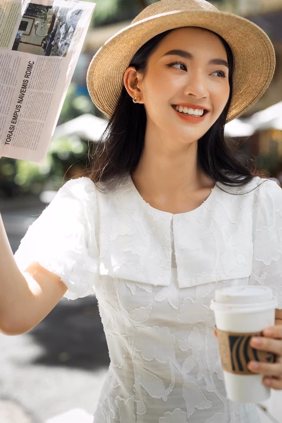 Trở thành tiếp viên hàng không là mơ ước lớn nhất của cô gái Hà Thành.
