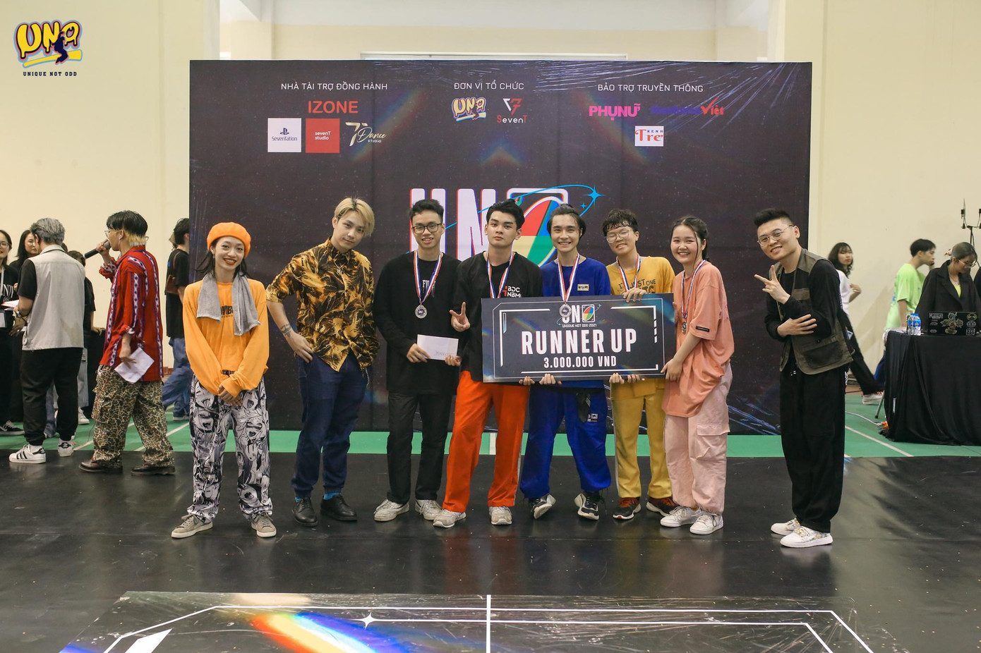 Bonjour Eagle trường THPT Kim Liên gây ấn tượng mạnh với khán giả với giải Runner Up Bonjour Eagle trường THPT Kim Liên gây ấn tượng mạnh với khán giả với giải Runner Up