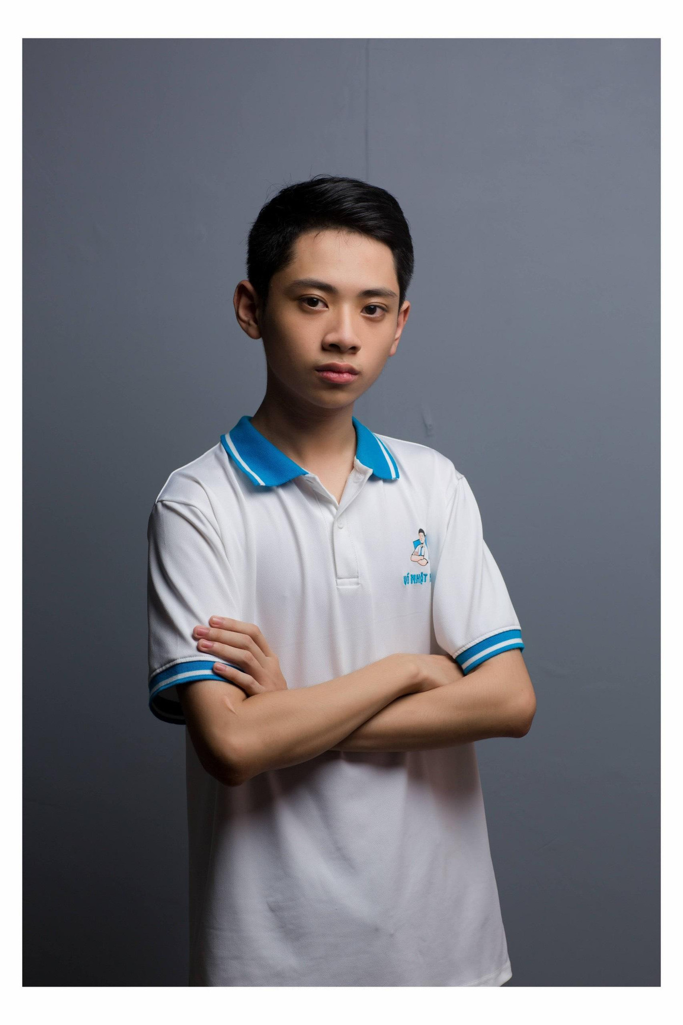 "Quyết định nghề nghiệp cần phải cân bằng giữa đam mê và tương lai nghề nghiệp" là suy nghĩ của Nhật Minh khi lựa chọn giữa sư phạm và nghề Y. "Quyết định nghề nghiệp cần phải cân bằng giữa đam mê và tương lai nghề nghiệp" là suy nghĩ của Nhật Minh khi lựa chọn giữa sư phạm và nghề Y.