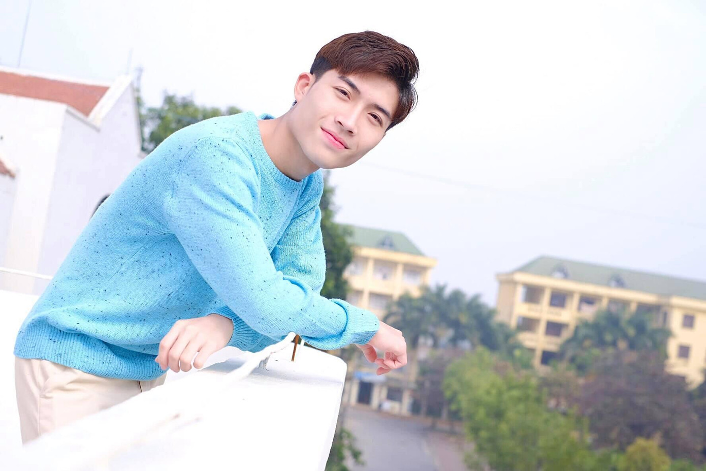 Vẻ đẹp 'soái ca' của Đức Huy thu hút một lượng lớn fangirl trên facebook