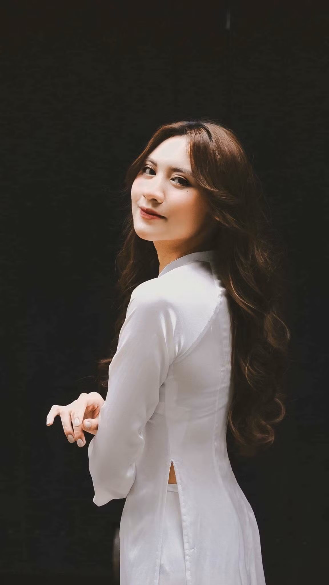 Tường Vy còn là một MC trẻ đang tích cực trau dồi và tìm kiếm cơ hội cho mình.