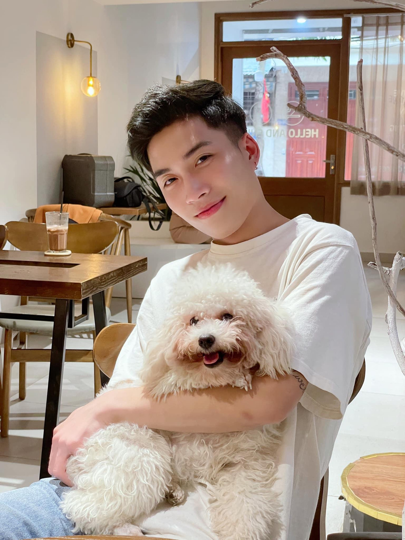 Sức hút của ‘Anh hàng xóm’ đẹp trai hóm hỉnh cũng khiến chính Đức Huy bất ngờ