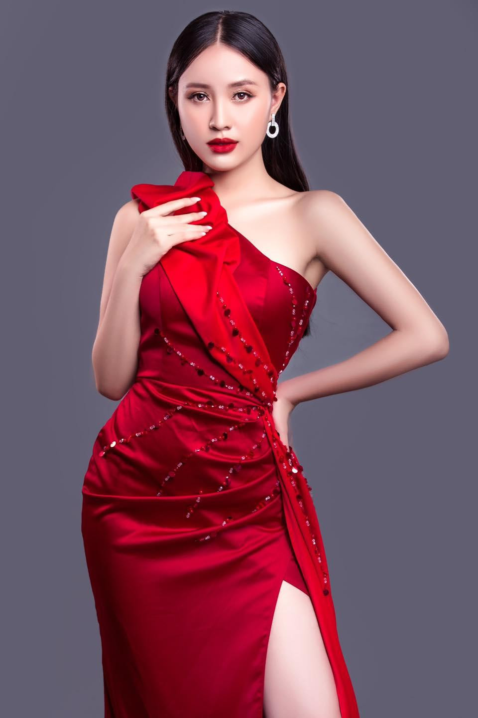 Duyên thẳng thắn bày tỏ sẽ đi lên bằng năng lực của bản thân, nhất định không đánh đổi bằng bất cứ giá nào. Duyên thẳng thắn bày tỏ sẽ đi lên bằng năng lực của bản thân, nhất định không đánh đổi bằng bất cứ giá nào.