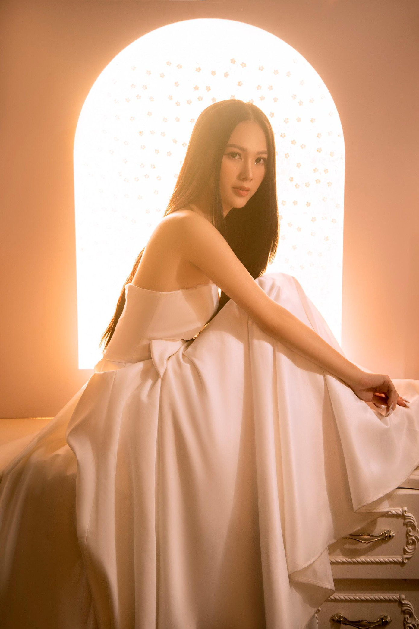 Á khôi Nhật Lệ không chỉ sở hữu gương mặt xinh đẹp mà còn có thần thái cuốn hút (Ảnh: NVCC). Á khôi Nhật Lệ không chỉ sở hữu gương mặt xinh đẹp mà còn có thần thái cuốn hút (Ảnh: NVCC).