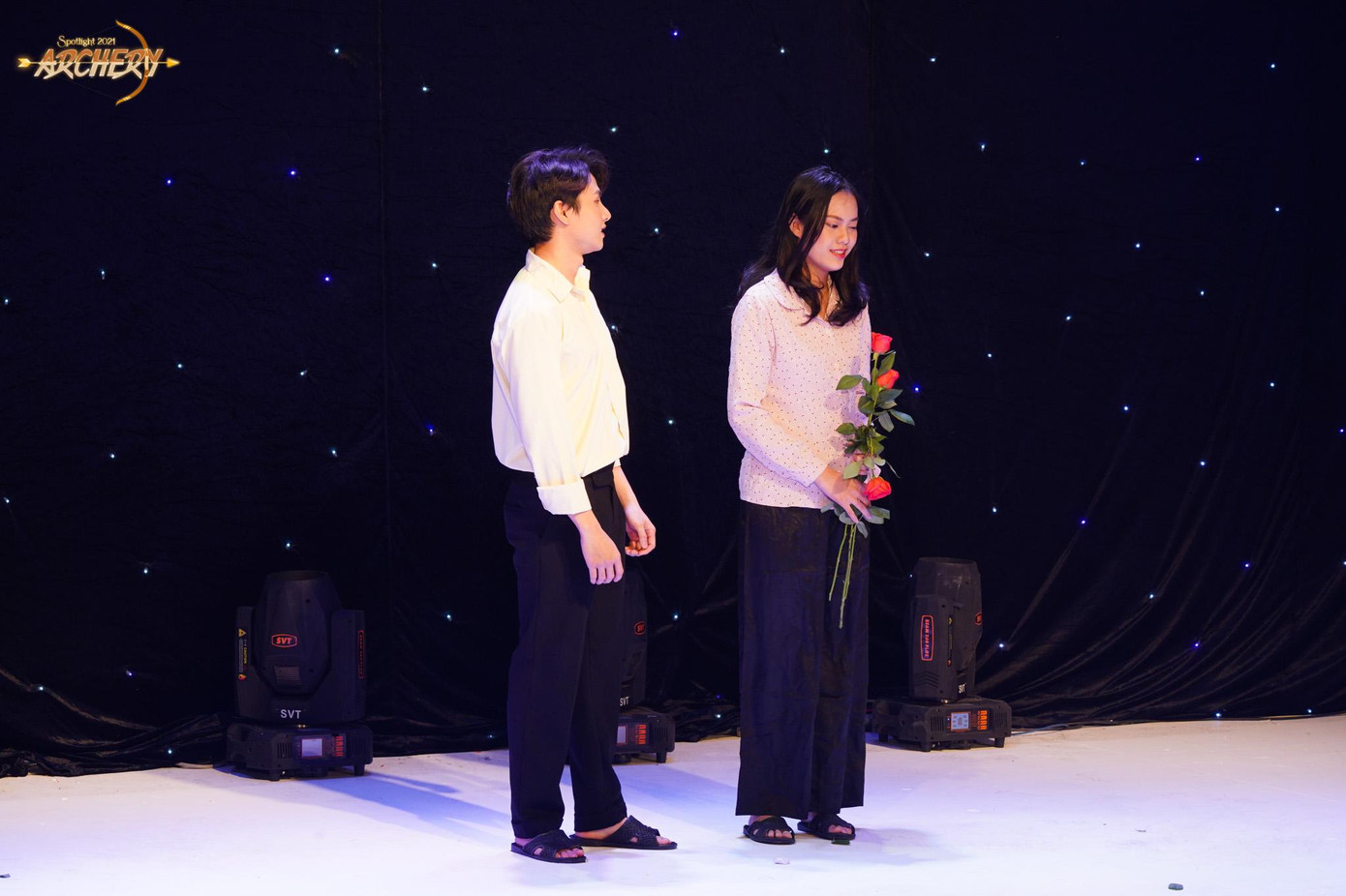 Tuổi trẻ đầy nhiệt huyết với những ước mơ, hoài bão và một tình yêu cháy bỏng, lãng mạn.