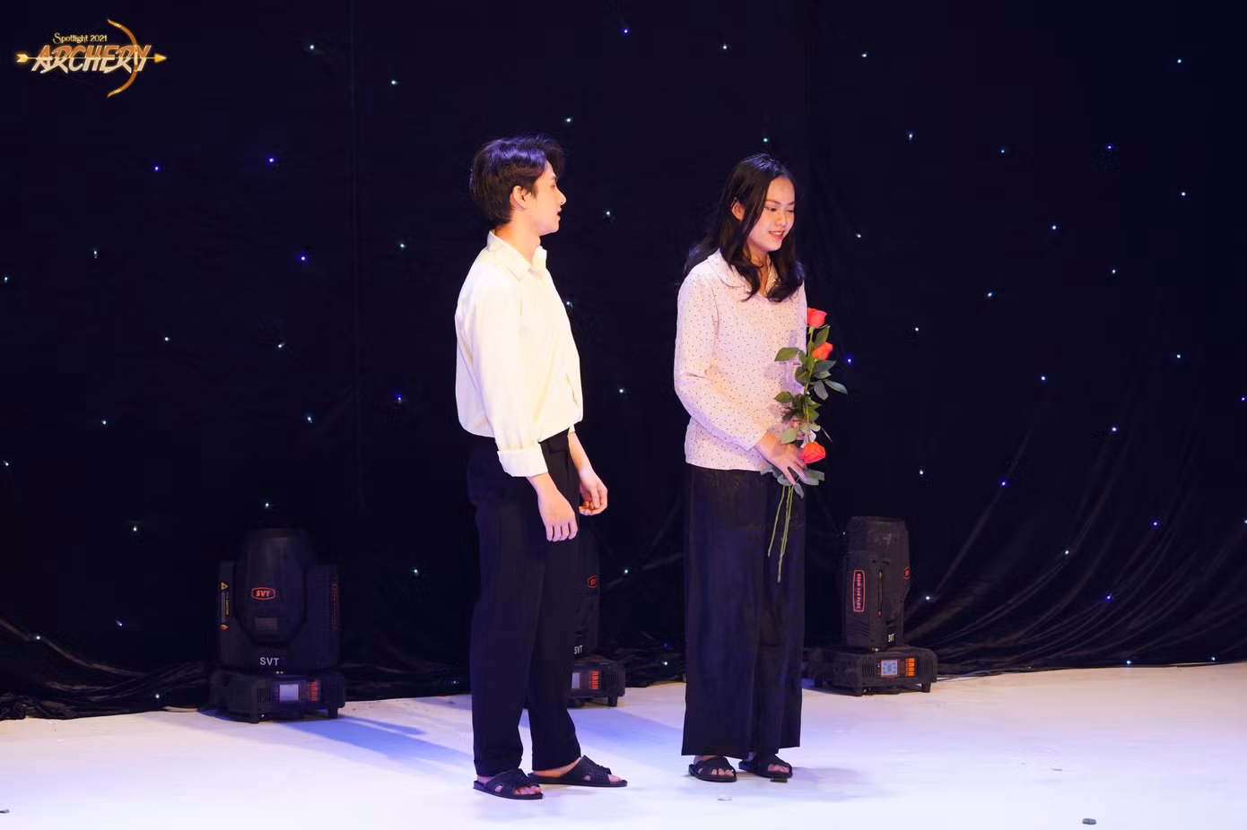 Tuổi trẻ đầy nhiệt huyết với những ước mơ, hoài bão và một tình yêu cháy bỏng, lãng mạn.