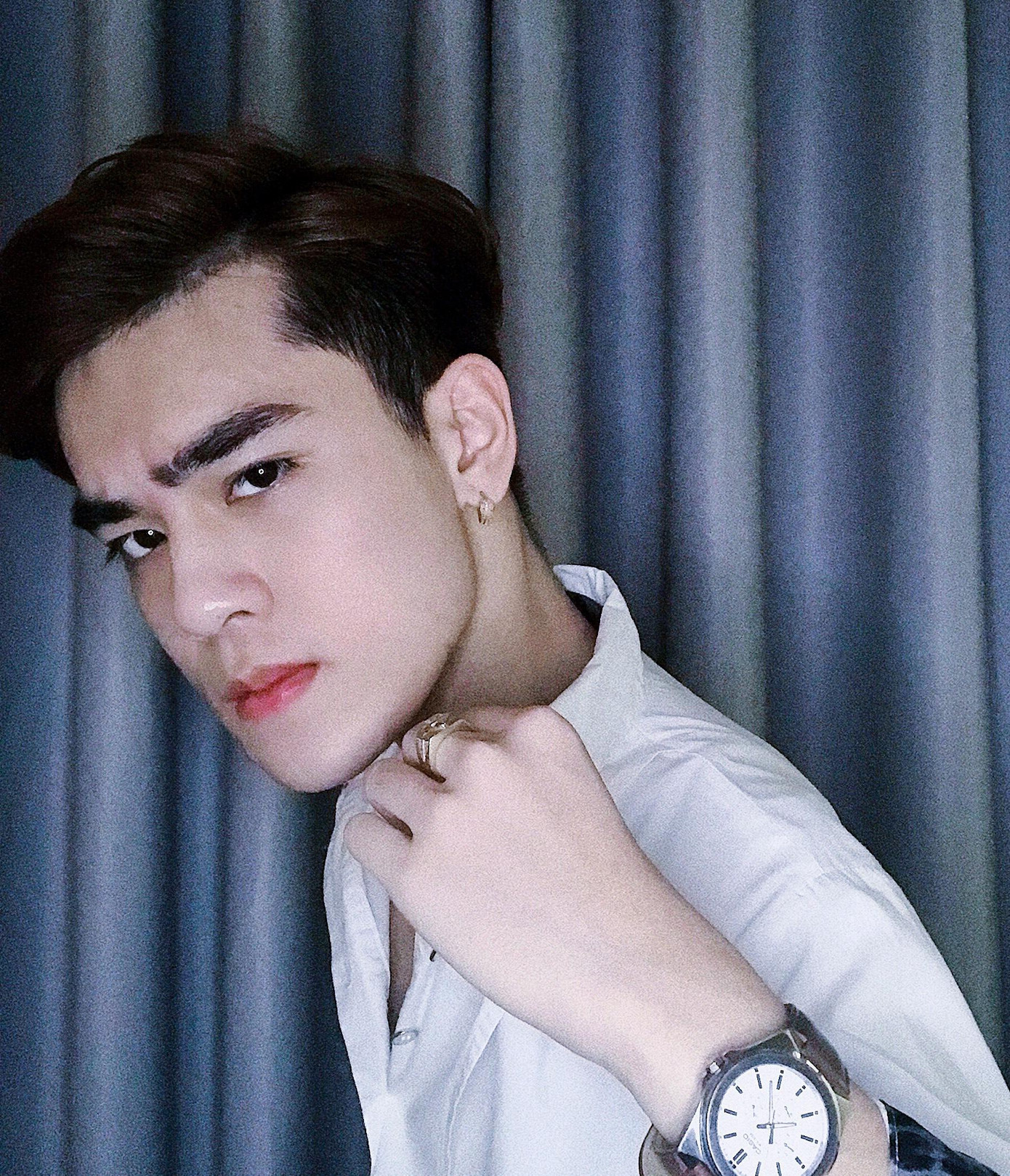 Tạo nên hình ảnh chỉn chu là trách nhiệm của 1 diễn viên chuyên nghiệp.