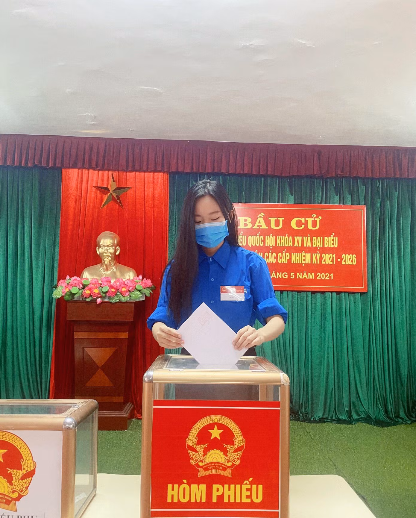 Cô bạn bật mí về việc tham gia lớp tập huấn về tổ chức bầu cử và kiểm phiếu “Tất cả các công đoạn đều được thực hiện tỉ mỉ, cẩn thận để bầu cử diễn ra thành công.”