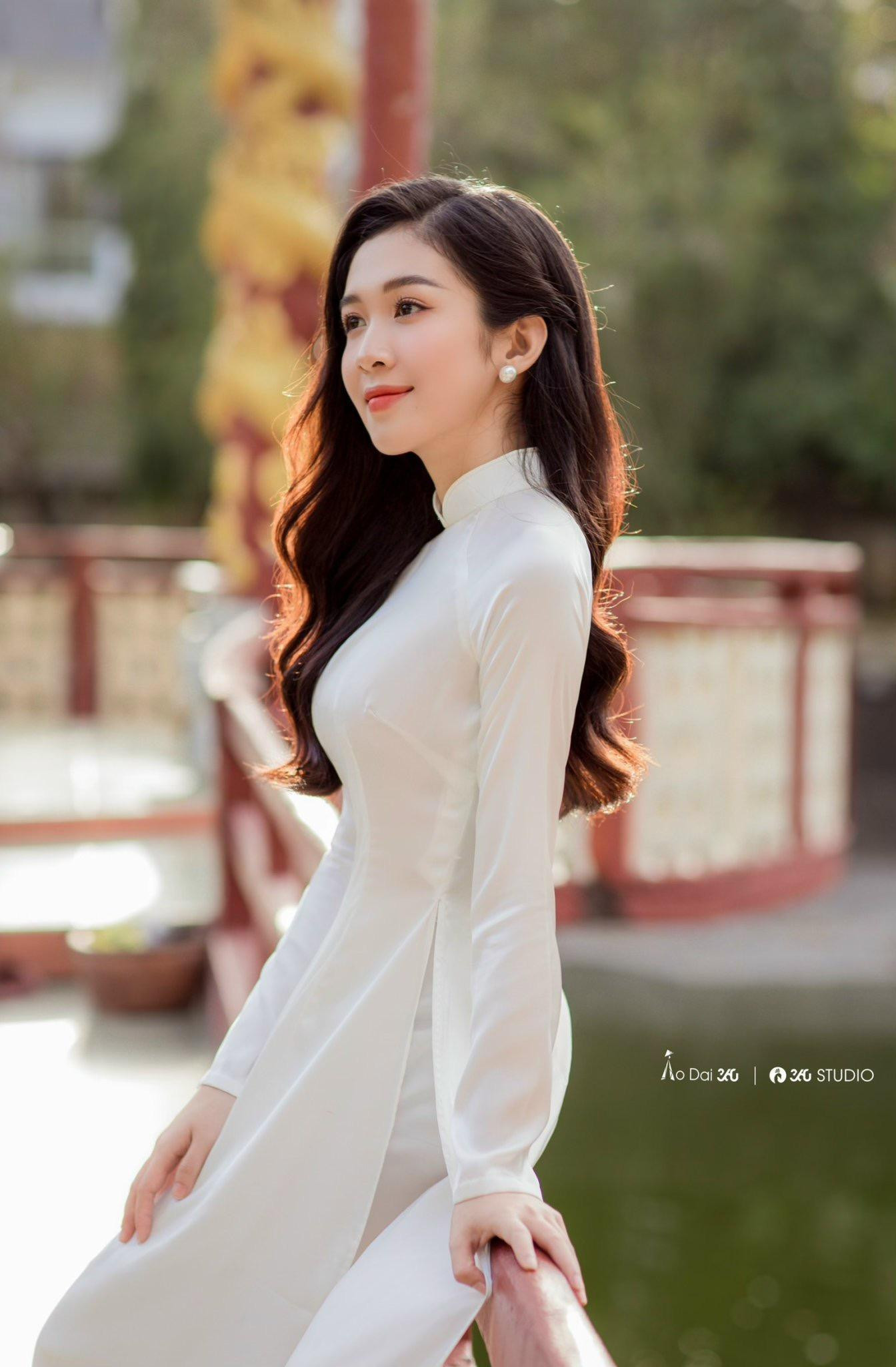 Ngoài kinh doanh, cô nàng còn được biết đến với vai trò MC, diễn viên, người mẫu ảnh, đại sứ thương hiệu… Ngoài kinh doanh, cô nàng còn được biết đến với vai trò MC, diễn viên, người mẫu ảnh, đại sứ thương hiệu…