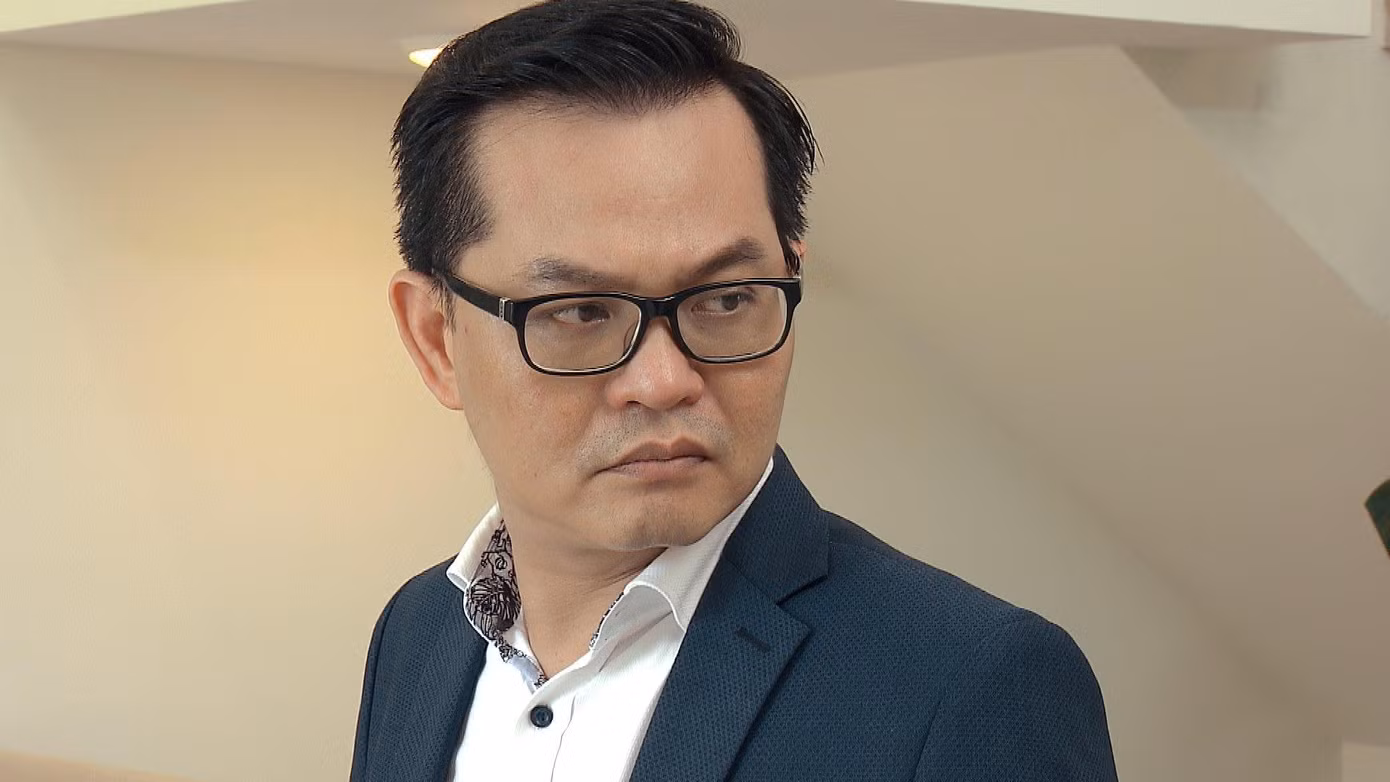 NSND Trung Hiếu vào vai ông Phát - một người đàn ông tình cảm nhưng chưa biết bày tỏ cách yêu thương, có chút gia trưởng, vì hiếu thắng mà gây tổn thương cho người khác, tuy đáng giận nhưng cũng rất đáng yêu.