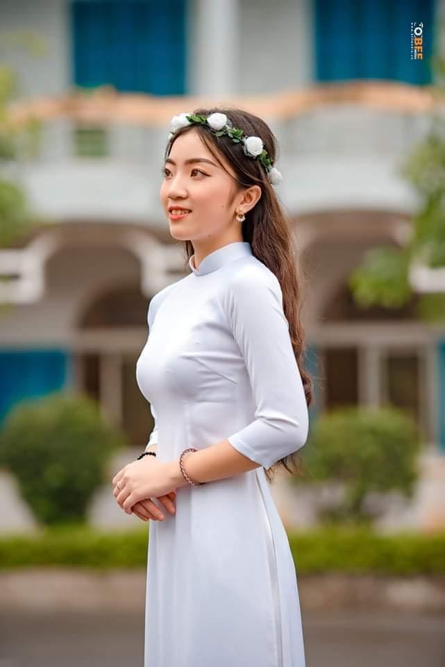 Phạm Minh Nguyệt – Cựu học sinh THPT Chuyên Tuyên Quang. Phạm Minh Nguyệt – Cựu học sinh THPT Chuyên Tuyên Quang.